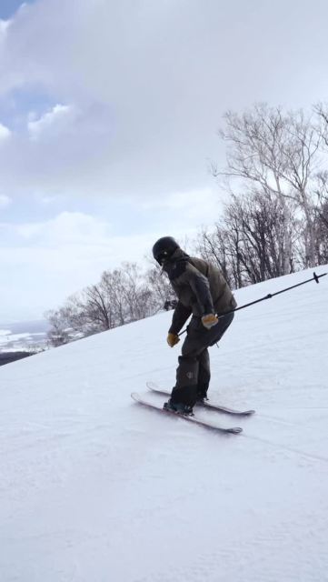Ready to build your freestyle skills? 👀🛠️Sign up to our freestyle ski workshops running this month. Designed for both beginner & intermediate park skiers. | ⛷️ @harry._.brown | 📹 @joshvabien | #freestyleskiing #skiinstructor #skitraining #nisekojapan #thrudark
